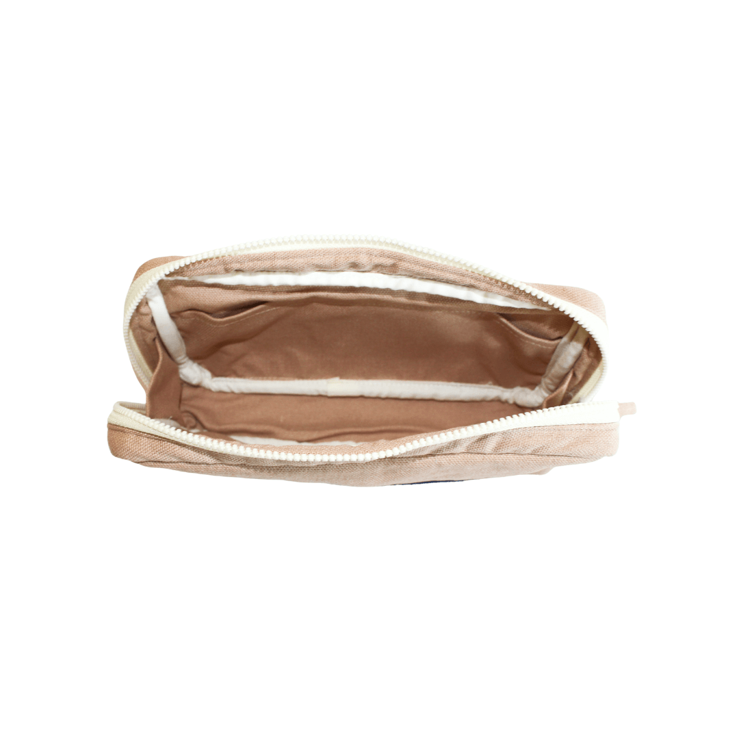 Mang Tha : Travelling Pouch