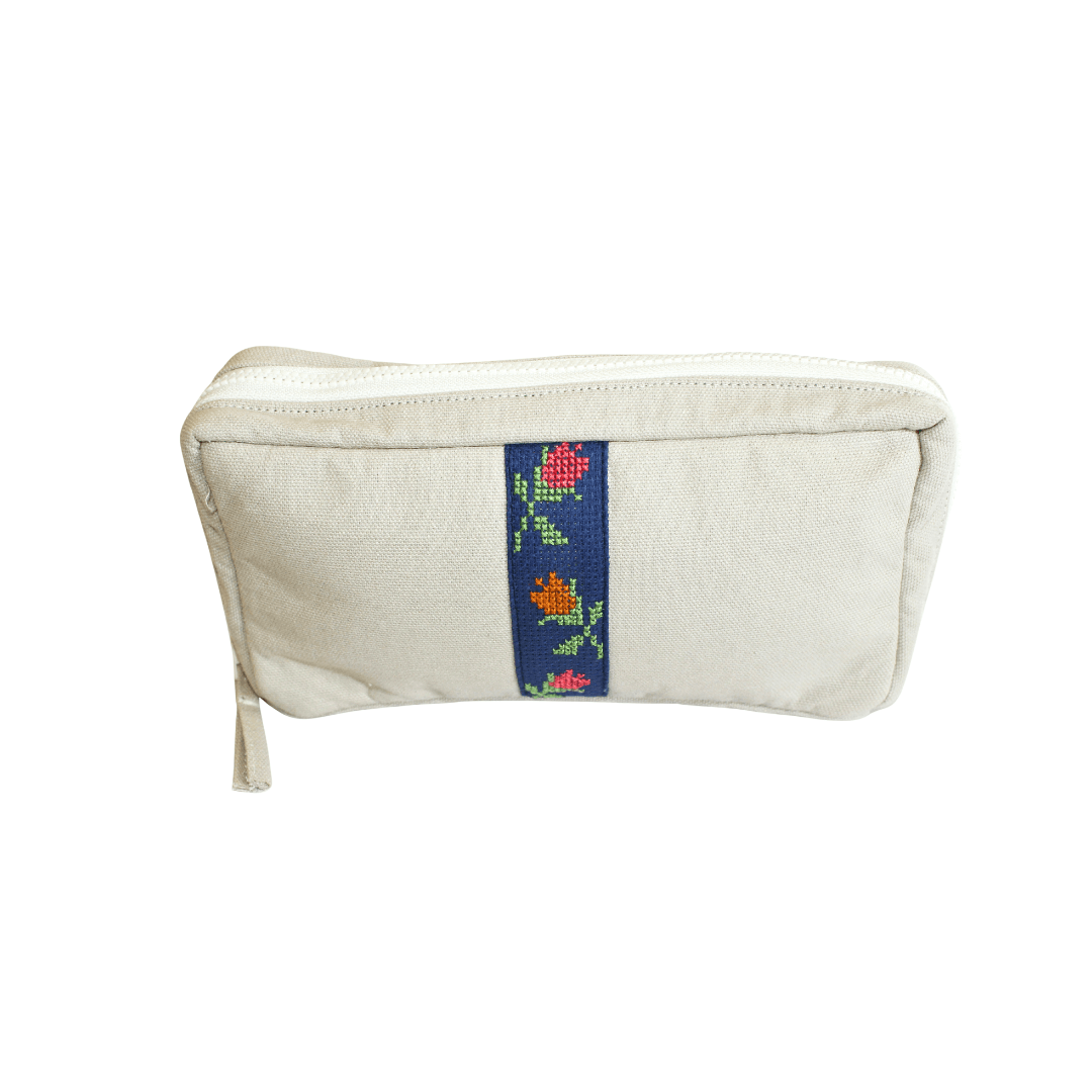 Mang Tha : Travelling Pouch