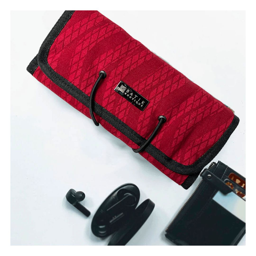 Batik Boutique: Travel Roll-Up Pouch