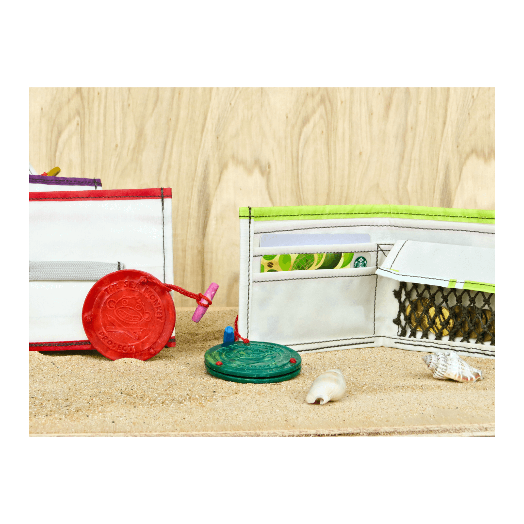 100% Upcycled Bag - Mussel Wallet