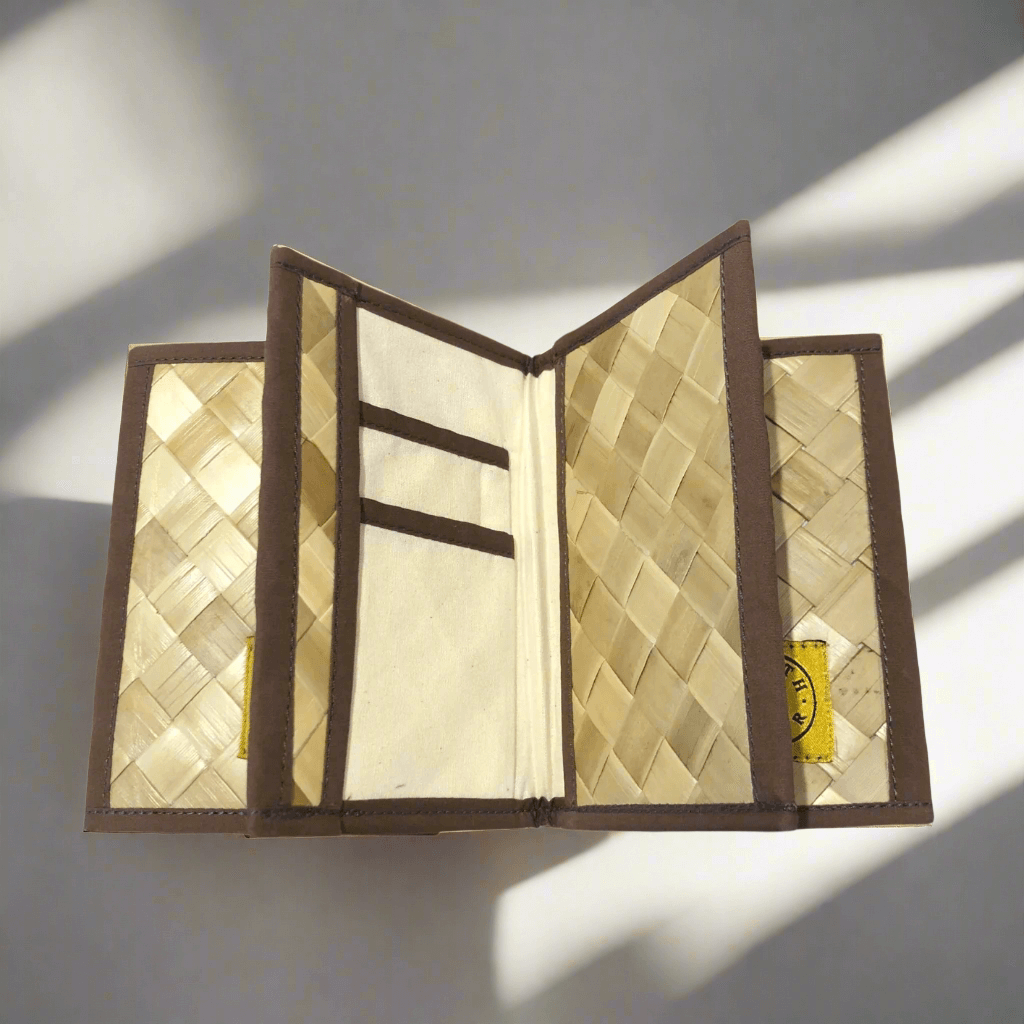 Mengkuang Passport Cover (Natural)