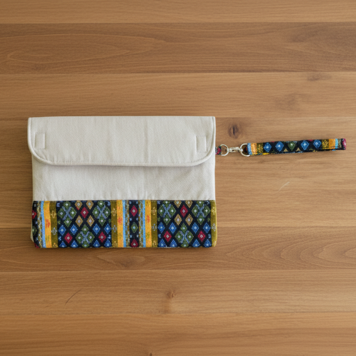 Mang Tha : Ipad Case