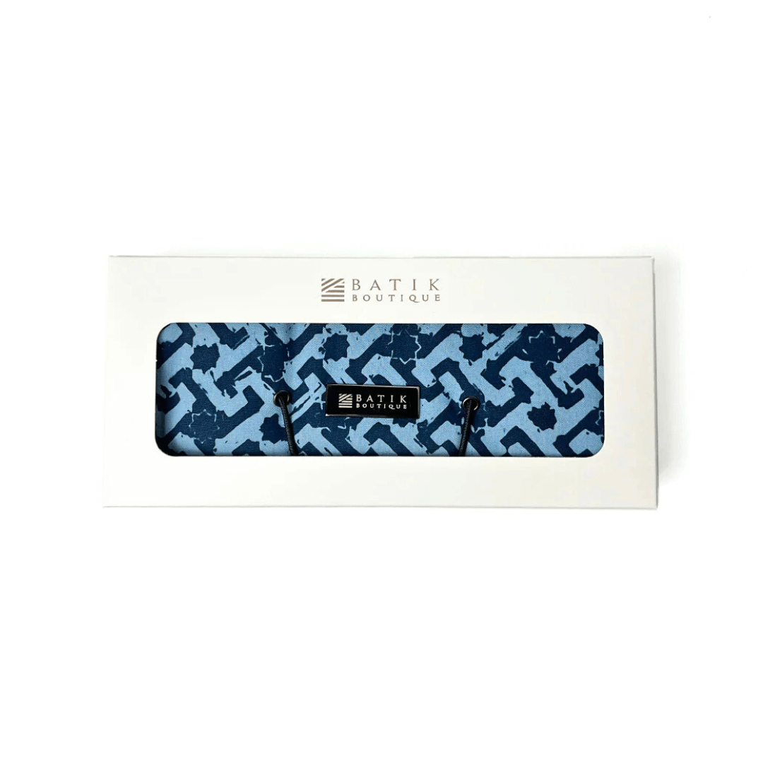 Batik Boutique: Travel Roll-Up Pouch