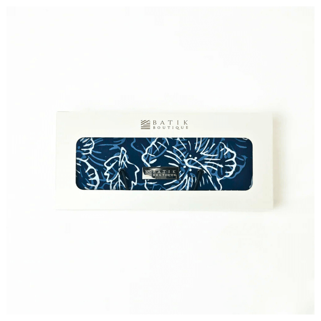 Batik Boutique: Travel Roll-Up Pouch