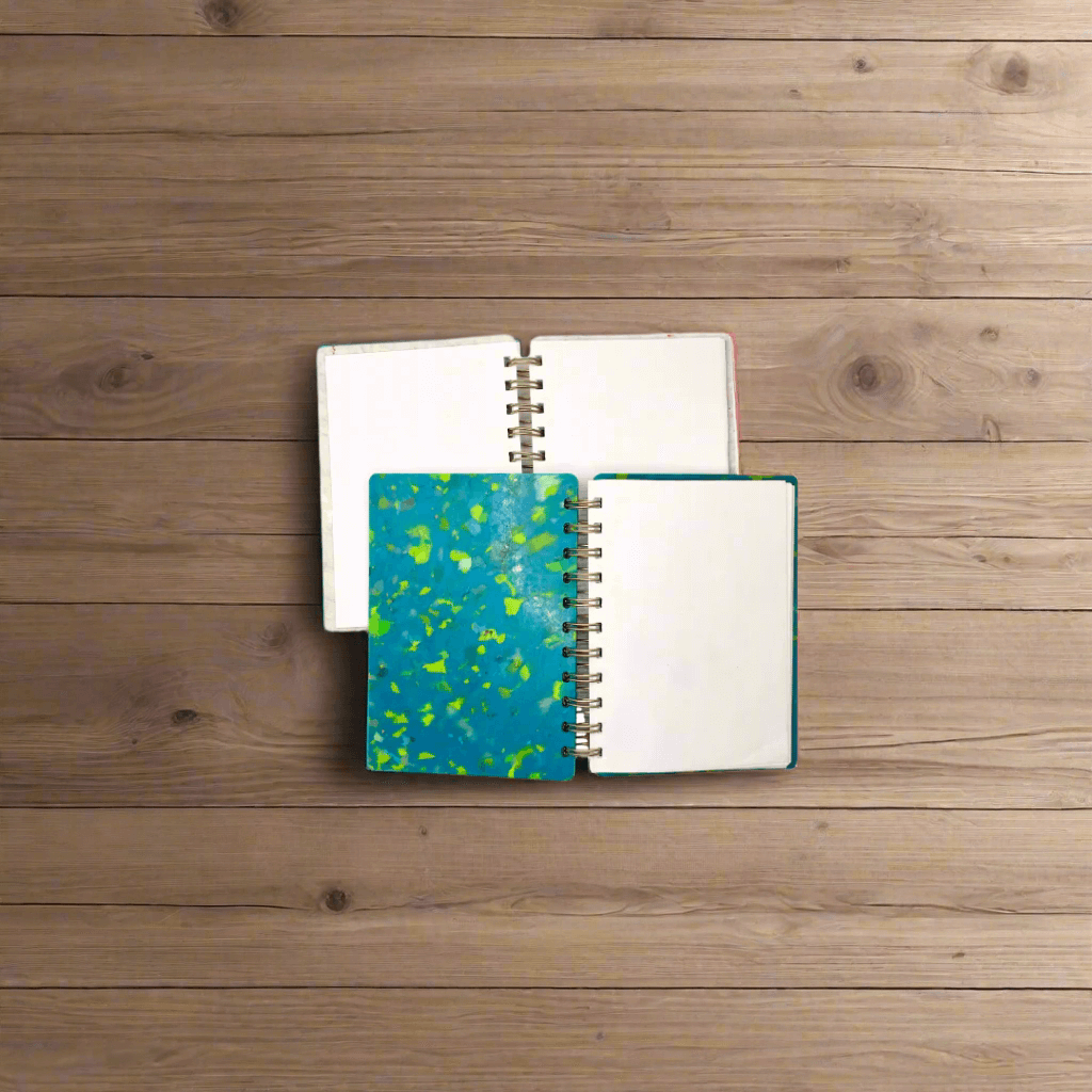 Upcycled Shack: Plastic Notebook
