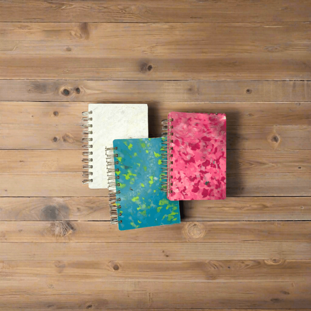 Upcycled Shack: Plastic Notebook