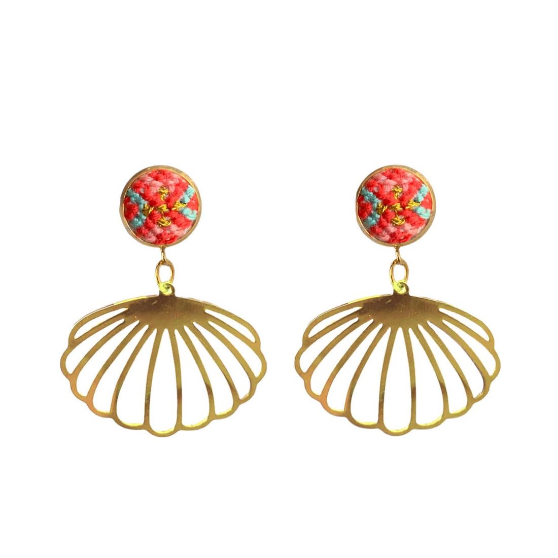 An image of the EarthHeir_Amour_OysterEarrings_001.jpg by Earth Heir