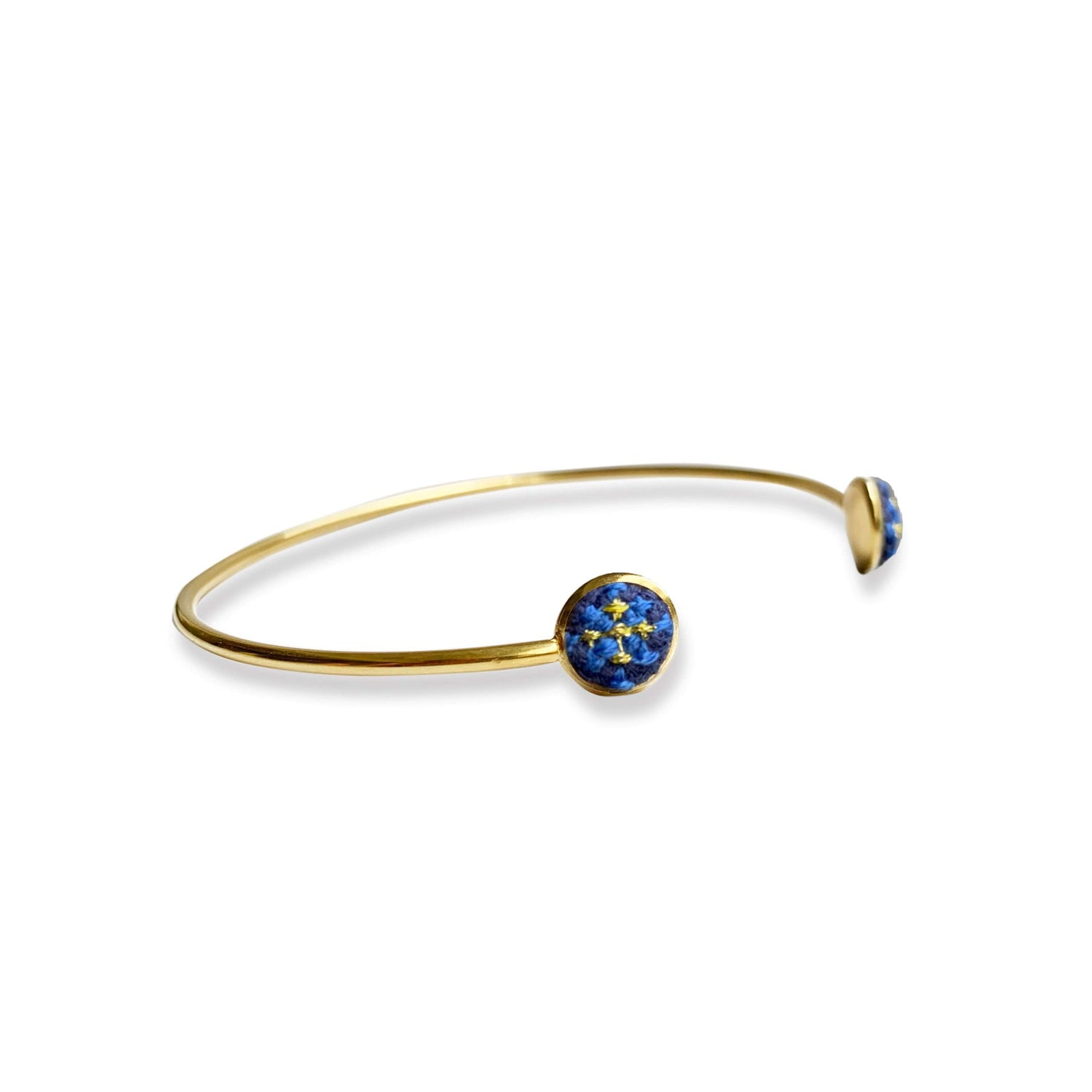 An image of the EarthHeir_ArabesqueBlue_LobsterCuff_001.jpg by Earth Heir