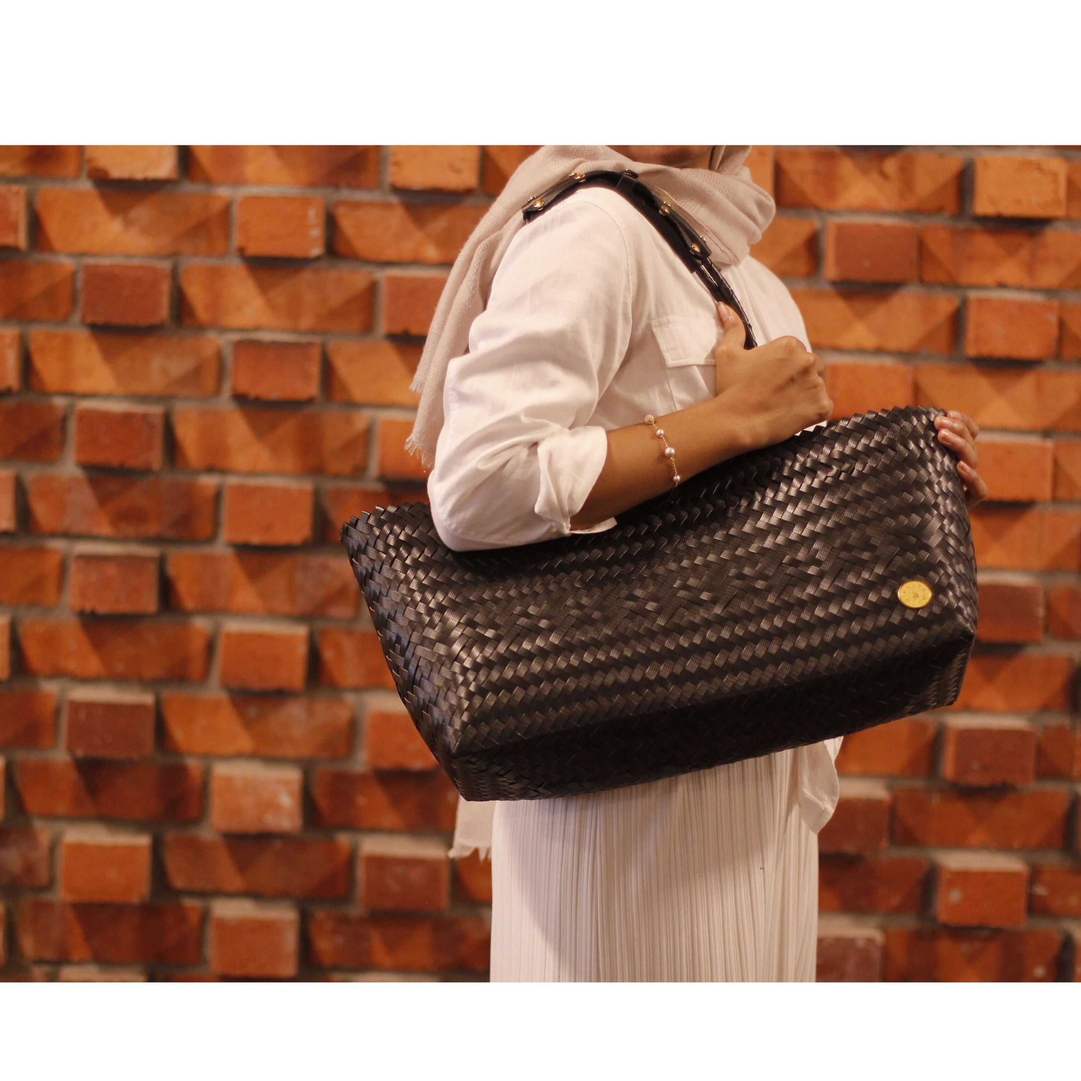 An image of the MG_6975_b979953d-0b22-468c-b8f8-ff21ba445ce5.jpg by Earth Heir