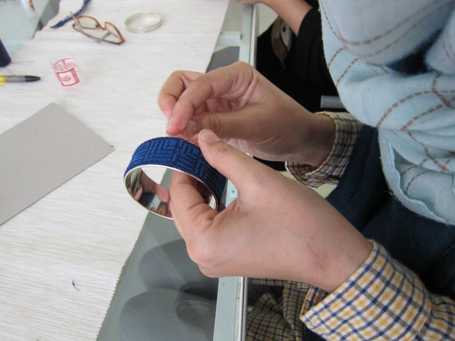 Working with Refugee Artisans - fair trade - sustainable fashion