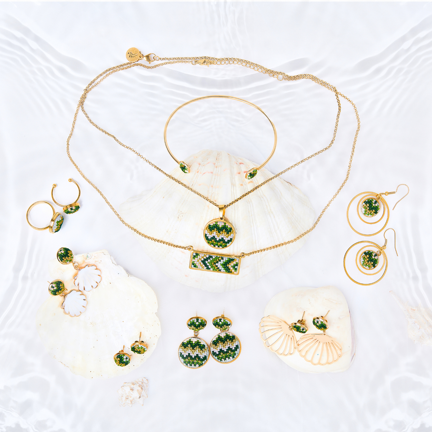 Daun Collection