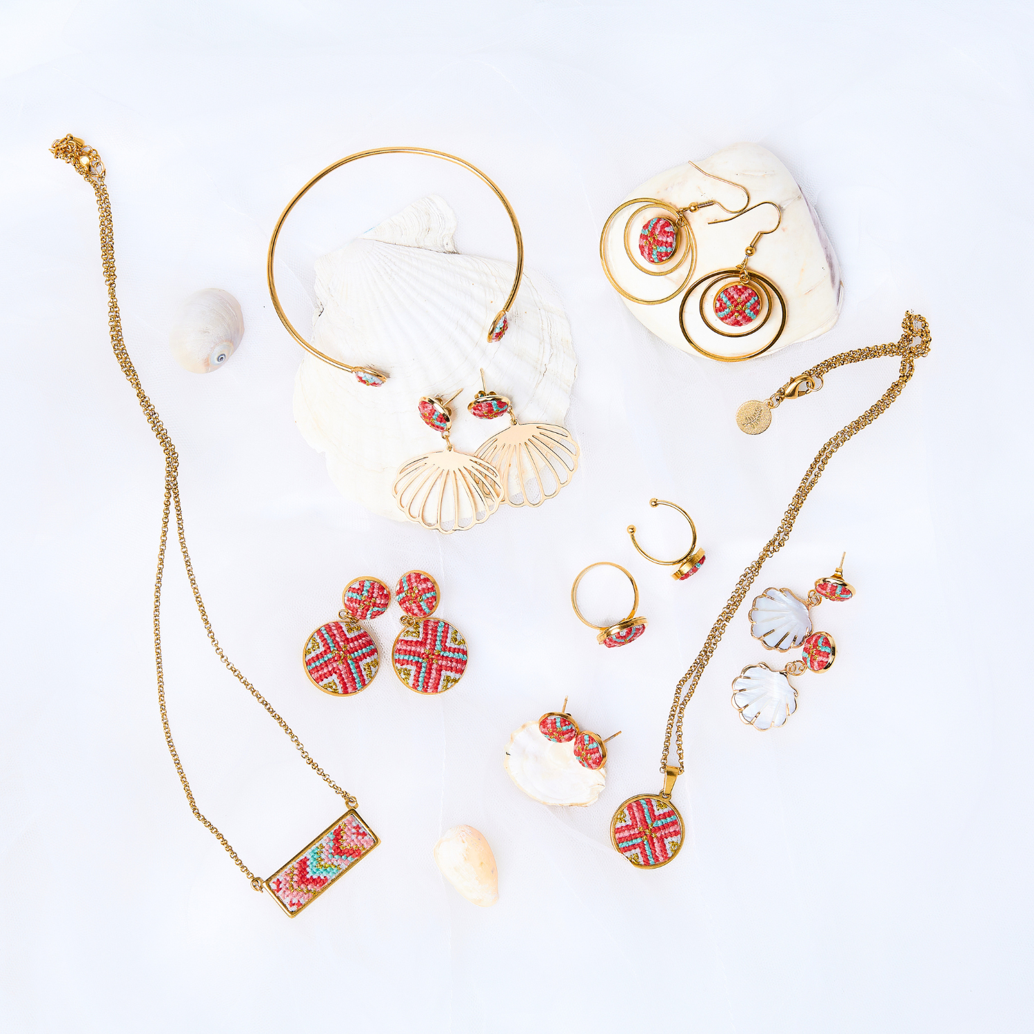 Amour Collection