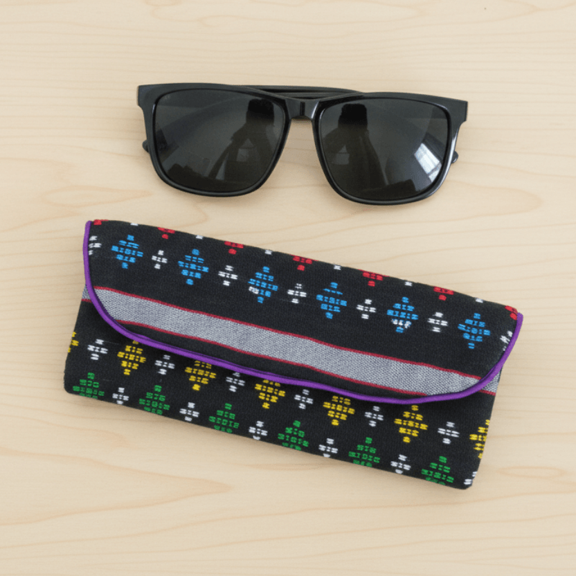 Mang Tha : Glasses Case