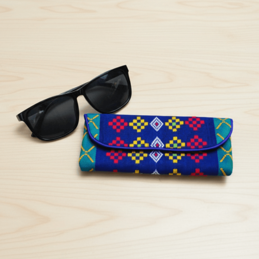 Mang Tha : Glasses Case