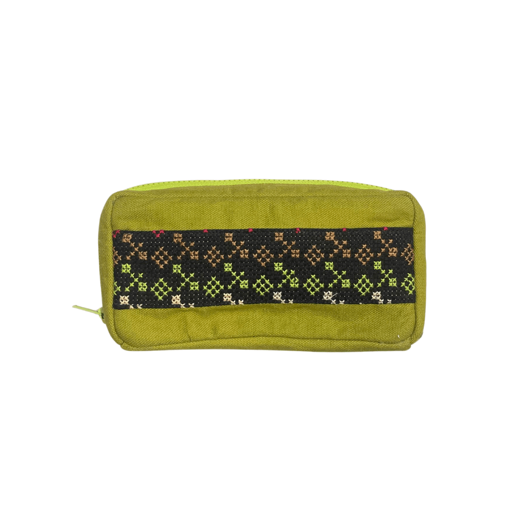 Mang Tha : Travelling Pouch