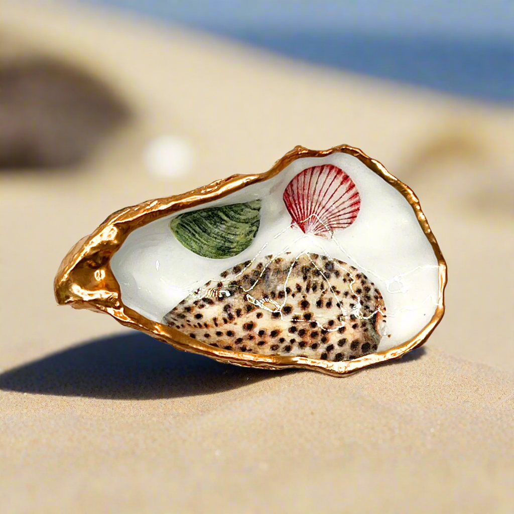 Lavish Lifestyle - Oyster Trinket : Small (C)