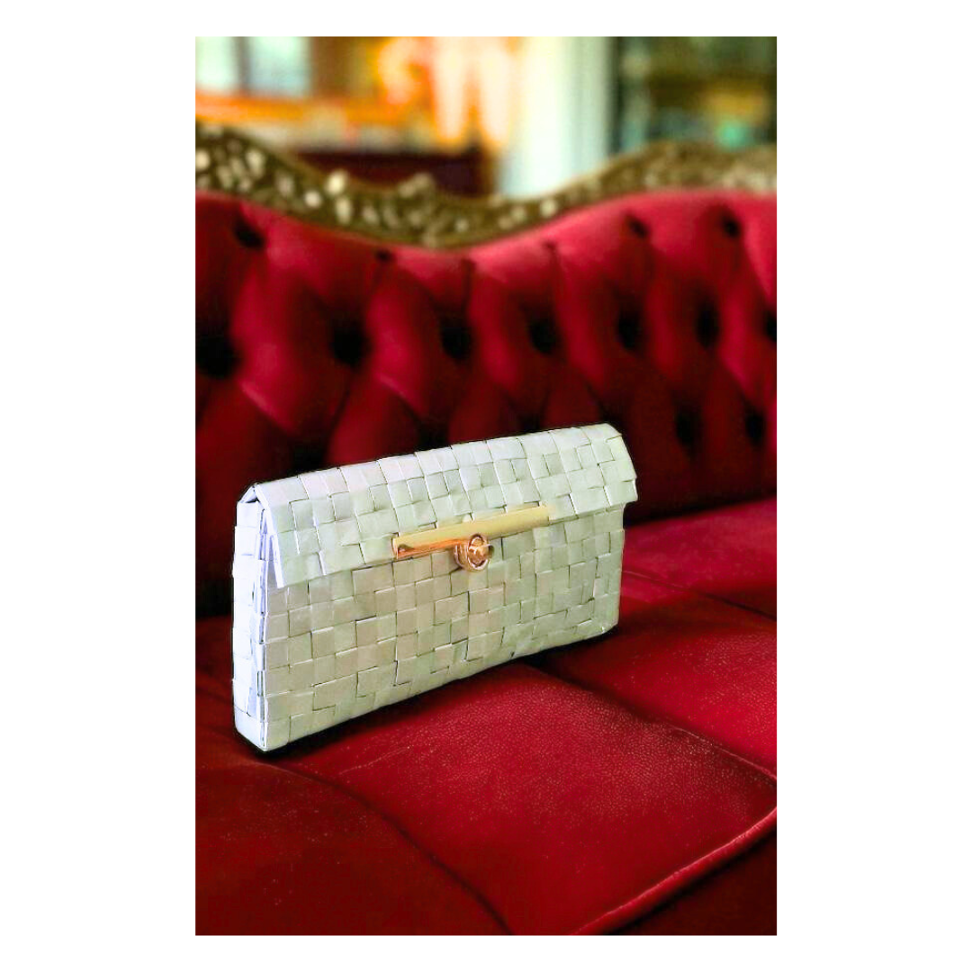 Upcycled Aluminium Woven Clutch : Classy