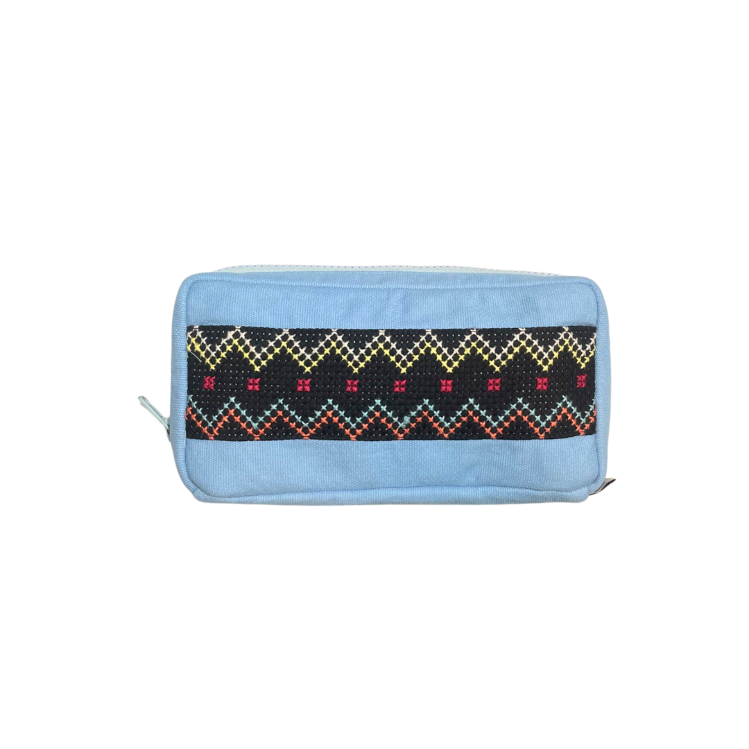 Mang Tha : Travelling Pouch