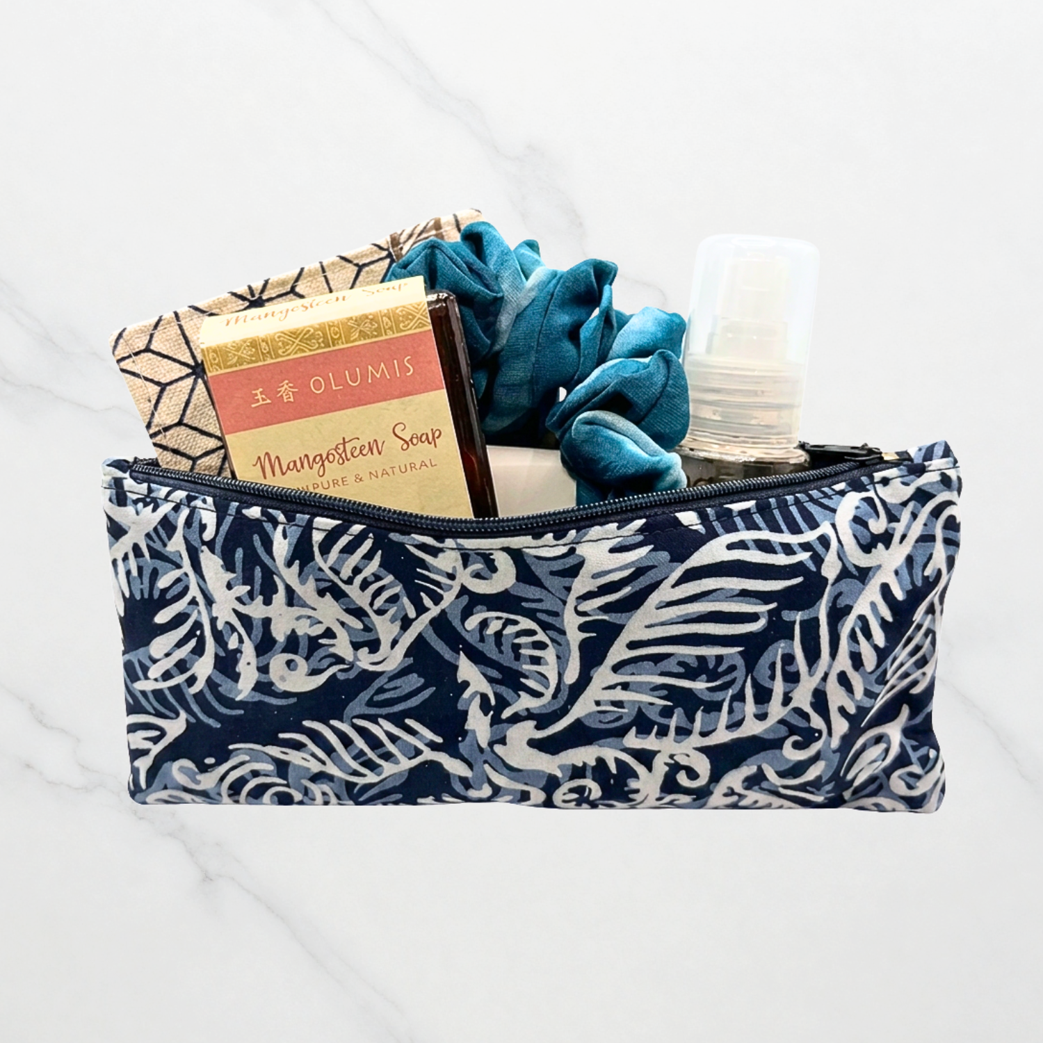 Batik Boutique : Batik Zip Pouch