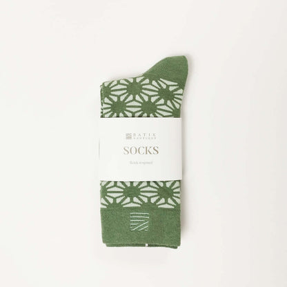 An image of the Socks_SageFirework_Whitebox1.jpg by Earth Heir