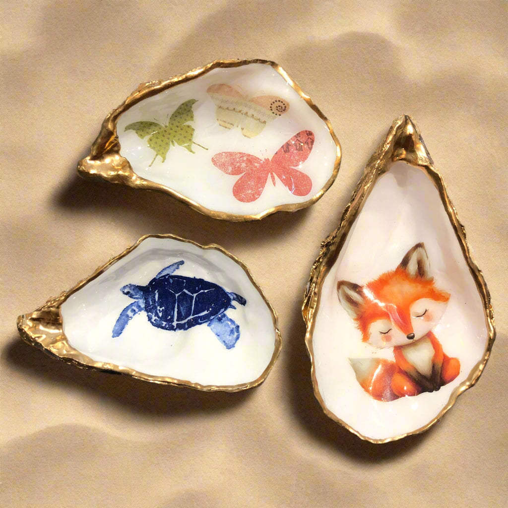 Lavish Lifestyle - Oyster Trinket : Medium (B)