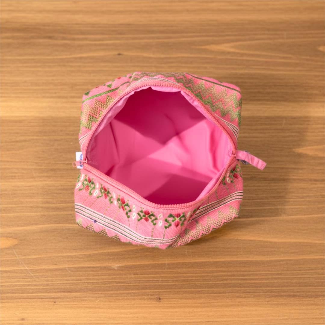 Mangtha: Makeup Pouch