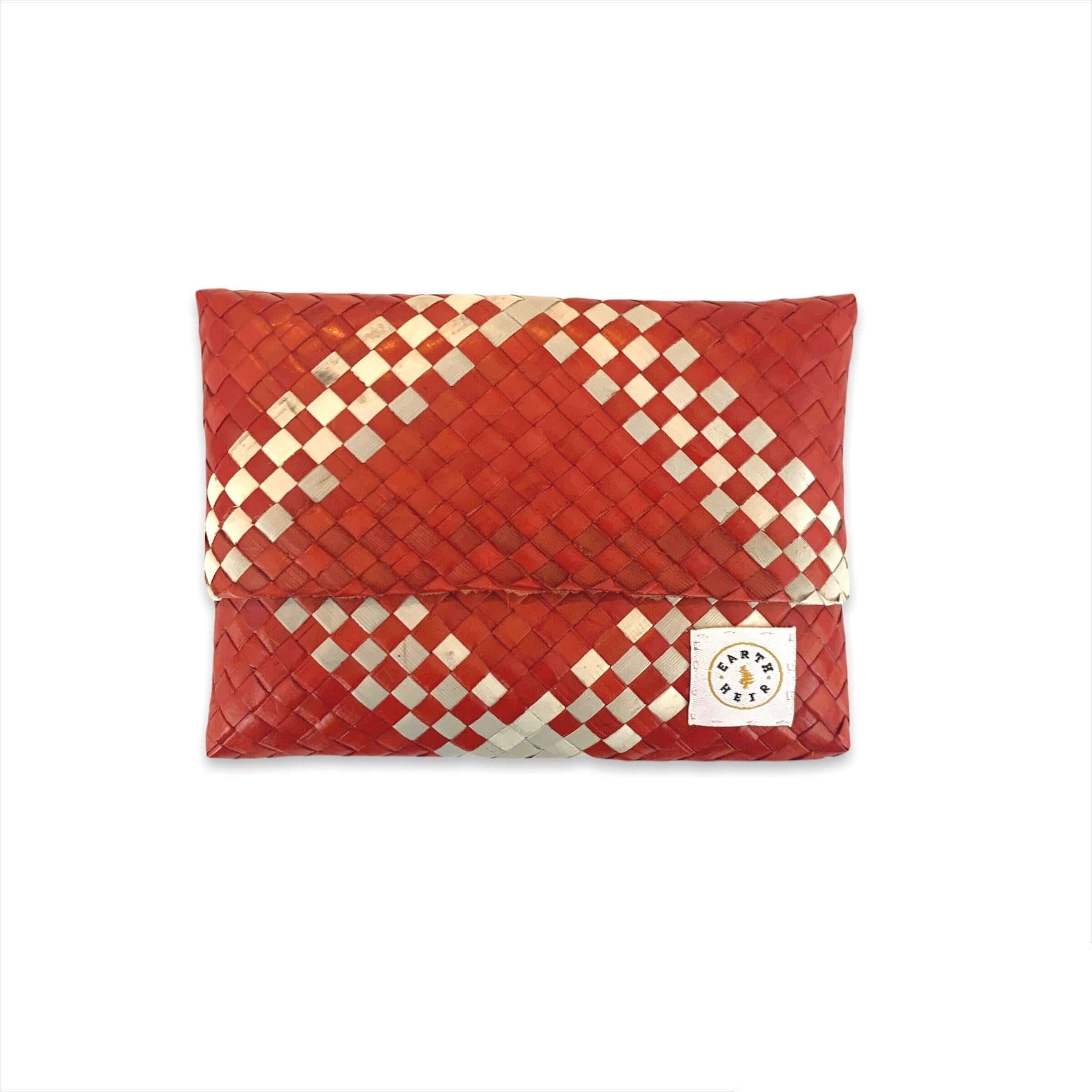 Handwoven Mengkuang Pochette - Sustainable impact ESG gift
