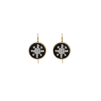 An image of the Dainty_Black_Arabesque_on_gold_transparent.jpg by Earth Heir