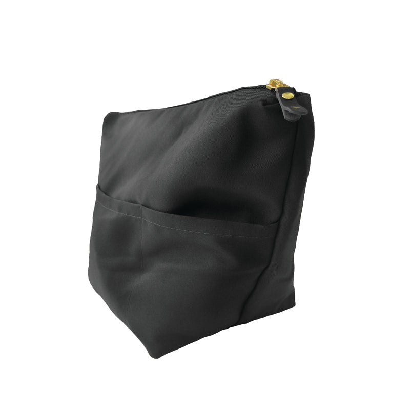 An image of the DianaInnerPouch2_cebc14db-61f5-42e9-8ff2-06f93b30f0dc.jpg by Earth Heir