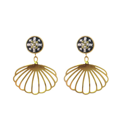 An image of the EarthHeir_ArabesqueBlack_OysterEarrings_001.jpg by Earth Heir