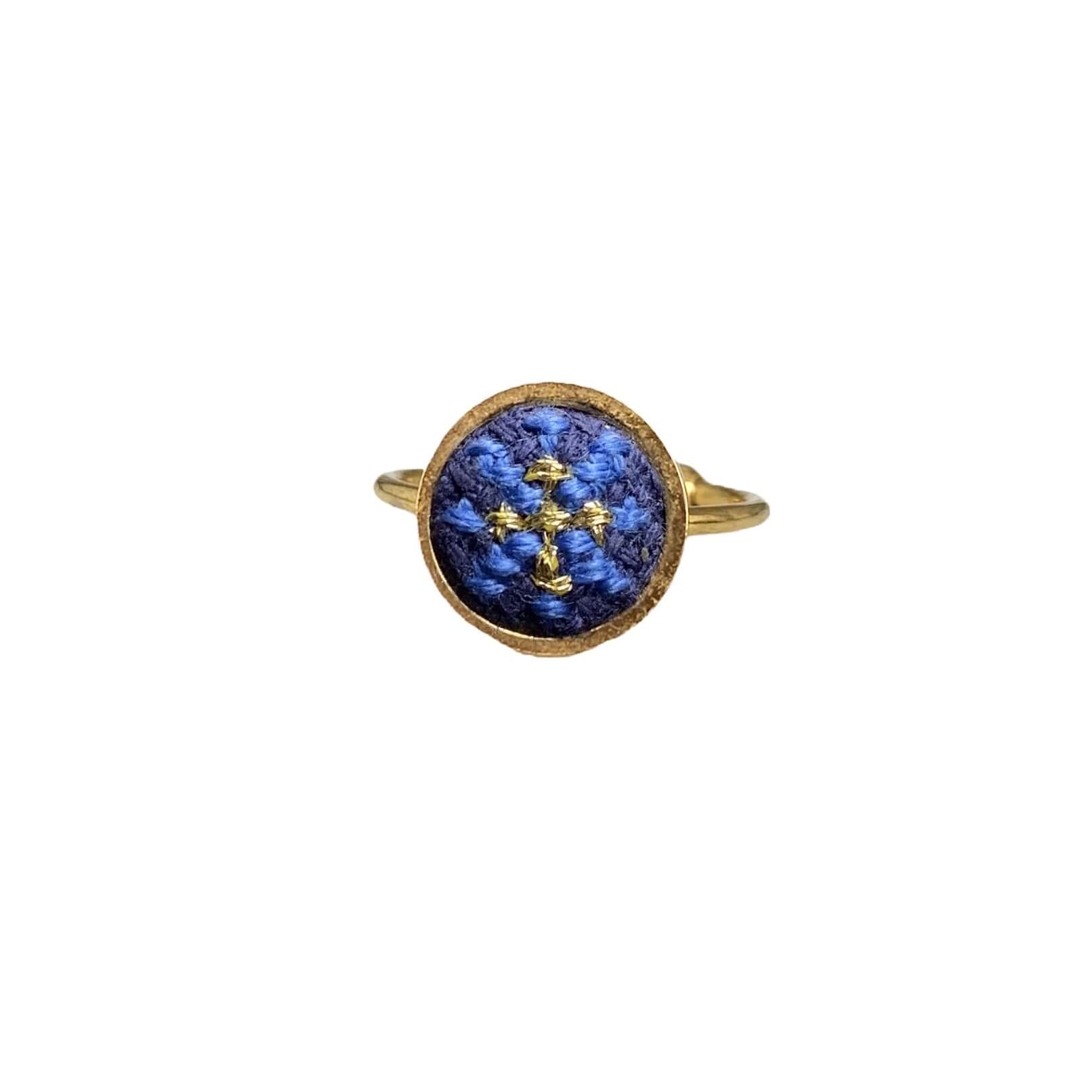 An image of the EarthHeir_ArabesqueBlue_DolphinRing_002.jpg by Earth Heir