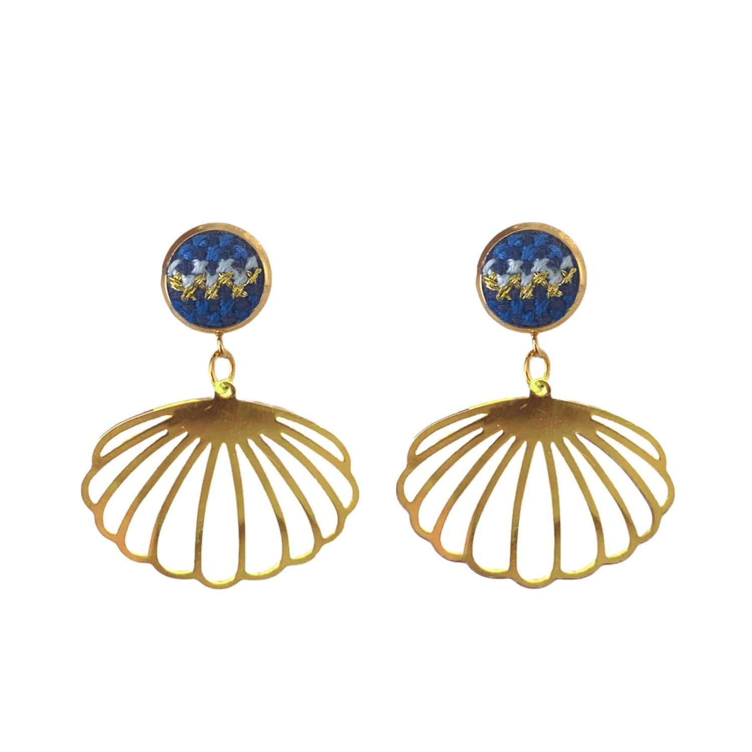 An image of the EarthHeir_NuusumBlue_OysterEarrings_001.jpg by Earth Heir