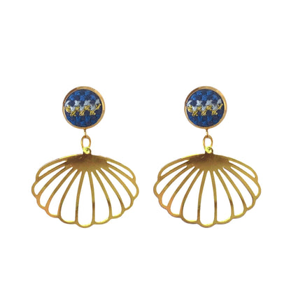 An image of the EarthHeir_NuusumBlue_OysterEarrings_001.jpg by Earth Heir