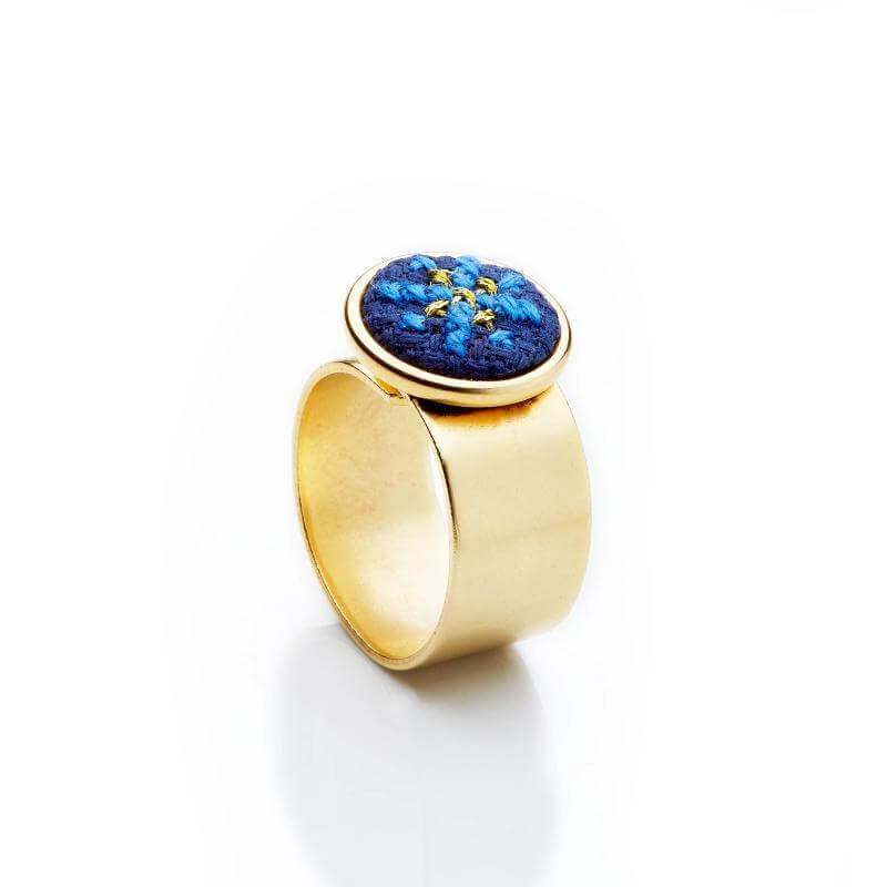 An image of the GLOW_RING_GOLD_BLUE_ARAB_939fb600-0979-40bf-8653-b3545fce9a57.jpg by Earth Heir