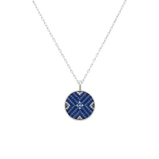 An image of the necklace_silver_arabesque_blue_8bc408ce-dfea-451f-bbef-b0ebf55c364e.jpg by Earth Heir